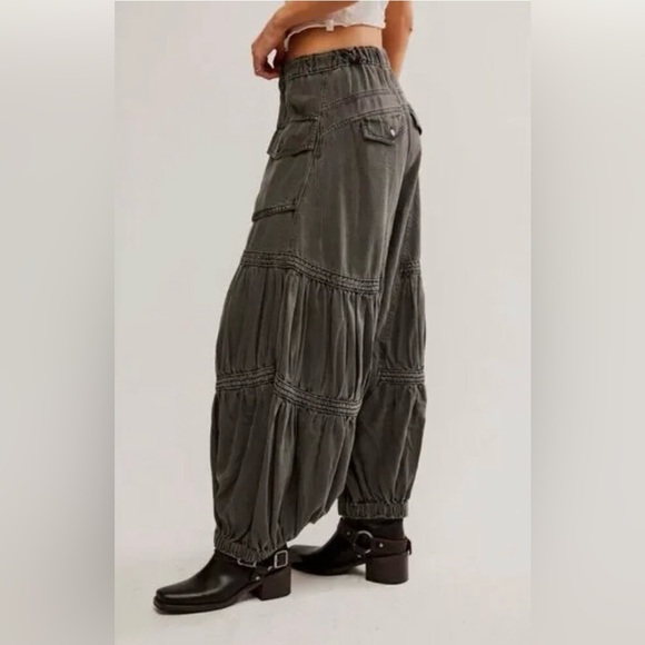 Free People Last Word Parachute Pants NWOT Washed Black Size Large - Picture 5 of 13